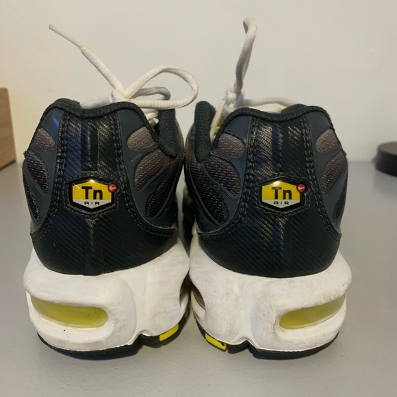 Nike Air Max Plus - Picture 3 of 3